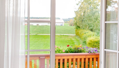 Comfort Apartment, 1 King Bed, Balcony, Garden View