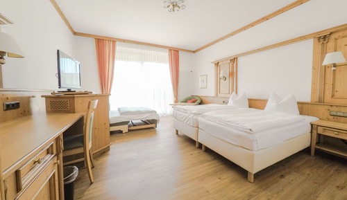 Comfort Double Room, Balcony, Garden View