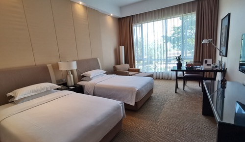 Business Twin Room, Garden View