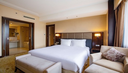Suite, 1 Bedroom, Kitchen