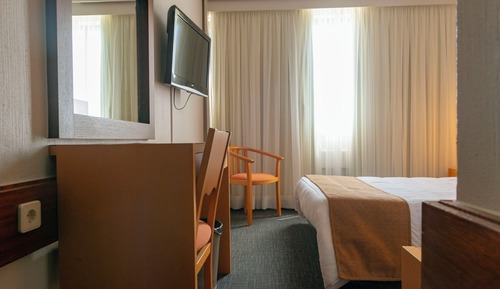 Standard Single Room