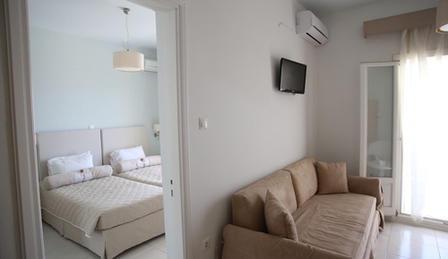 Family Room, Multiple Bedrooms