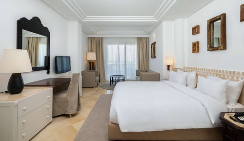 Superior Room, Balcony (Lateral Sea View)