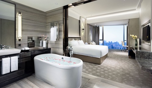Premier Room, 1 King Bed