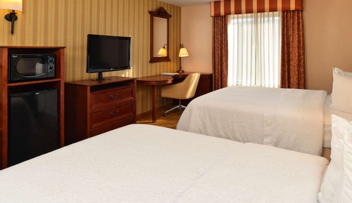 Two queen beds non smoking