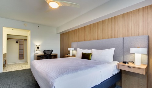 One Bedroom King Suite