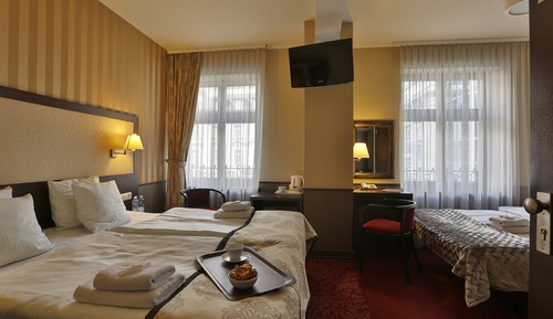 Triple Room
