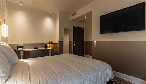Intimist Room 