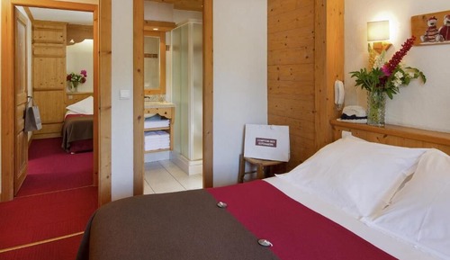 Double Room, Balcony, Mountain View