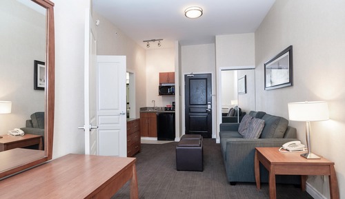 Suite, Kitchenette (Balcony, 1 King Bed, Sofa Bed)