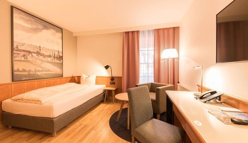 Classic Single Room