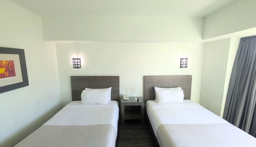 Double room with street view