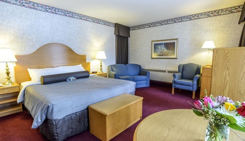 Premium Room, 1 King Bed, River View