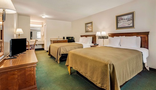 Standard Room, 2 Queen Beds, Smoking