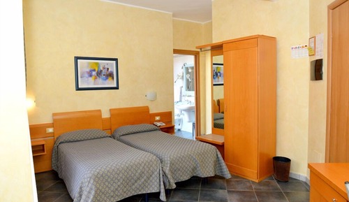 Quad Room