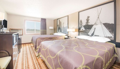 Room, 2 Queen Beds, Non Smoking, Microwave (Accessible only by 6 stairs)