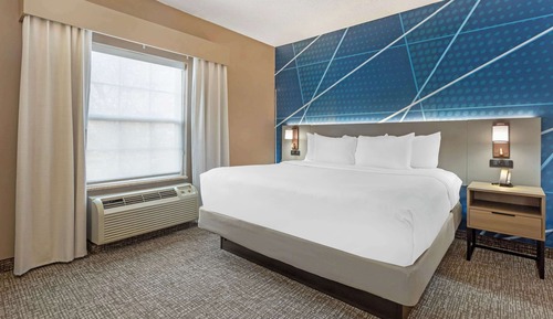 Suite, 1 King Bed, Non Smoking, Jetted Tub