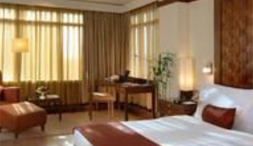 Suite (Chairmen Suite)