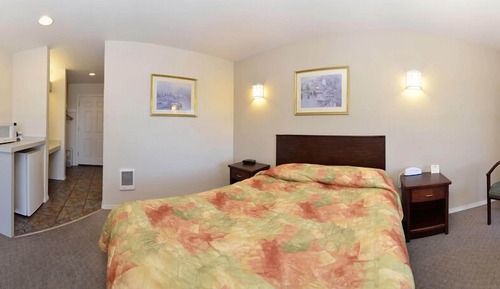 Room, 1 Queen Bed, Non Smoking