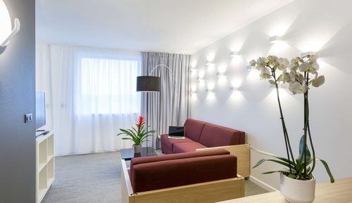 Suite, 1 King Bed