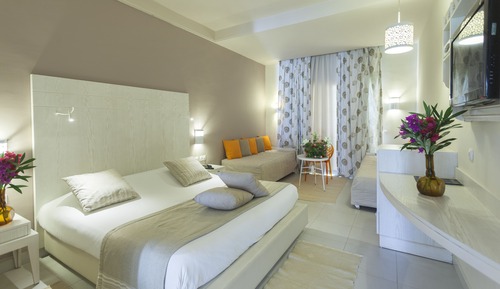 Standard Triple Room, 1 Bedroom, Garden View