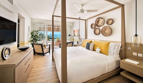 OCEAN JUNIOR SUITE (70 sqm)