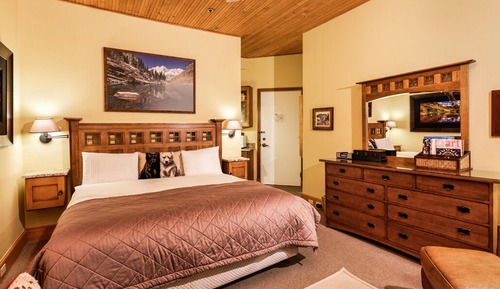 Deluxe Room, Mountain View (309)