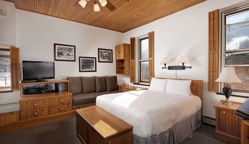 Standard Room, Mountain View (311)