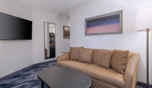 Executive Suite, 2 Queen Beds (Mobility/Hearing Accessible, Tub)
