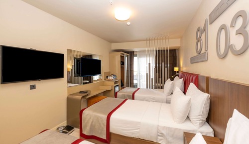Deluxe Room, 1 Twin Bed, Jetted Tub