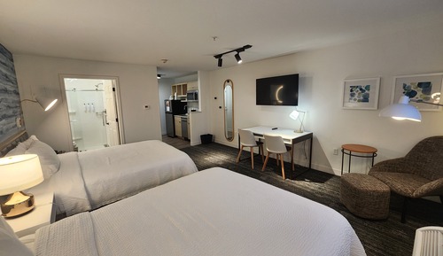 Studio, 2 Queen Beds