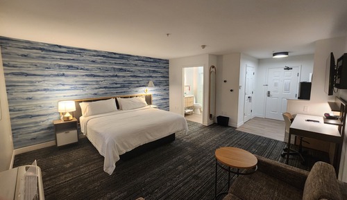 Studio, 1 Queen Bed with Sofa bed (Mobility Accessible, Tub)