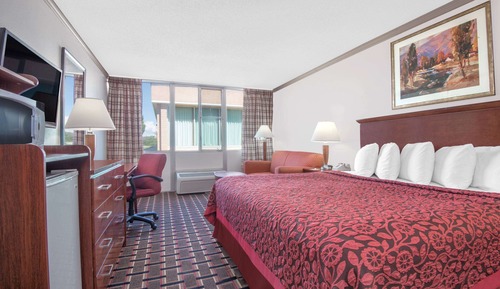 Standard Room, 1 King Bed