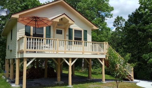 Deluxe Cabin, 1 Queen Bed, Kitchen