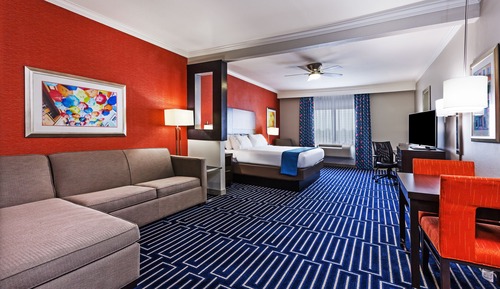 Suite, 1 King Bed, Accessible (Communication)