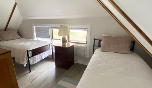 Loft, Private Bathroom (Skylight Loft)