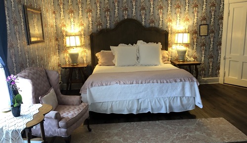 Room, Private Bathroom (Victorian Room)