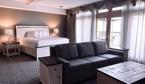 Presidential Suite, Multiple Beds, Lake View