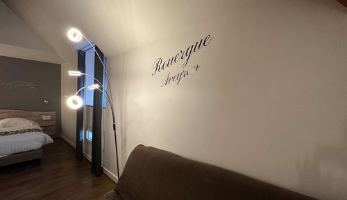 Family Room, Multiple Beds, Refrigerator, River View