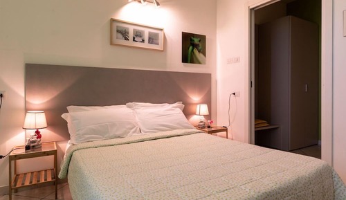 Studio, 1 Double Bed, Kitchenette, Lake View