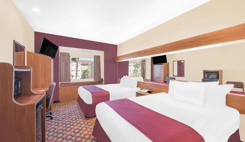 Room, 2 Queen Beds, Accessible, Non Smoking (Hearing Accessible)