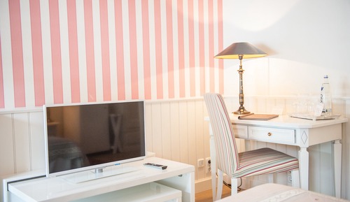 Classic Single Room, Garden View
