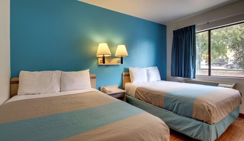 Standard Room, 2 Double Beds, Accessible, Smoking
