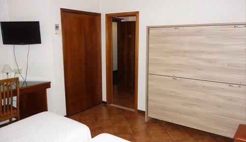 Family Room (Standard)