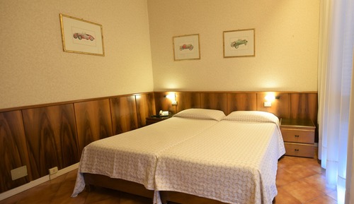 Standard Twin Room