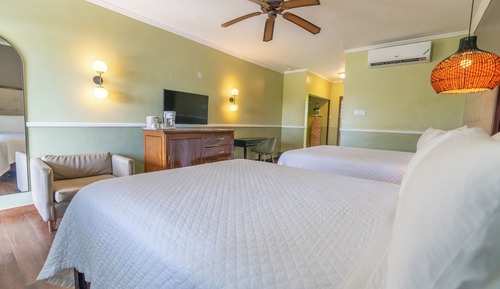 Deluxe Room (2 Queen Beds)
