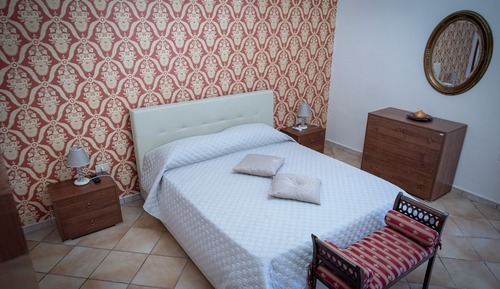 Deluxe Suite, Hill View