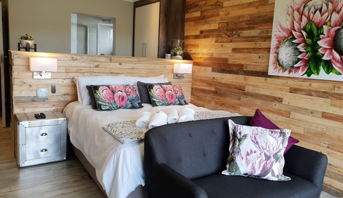 Protea Room with River View