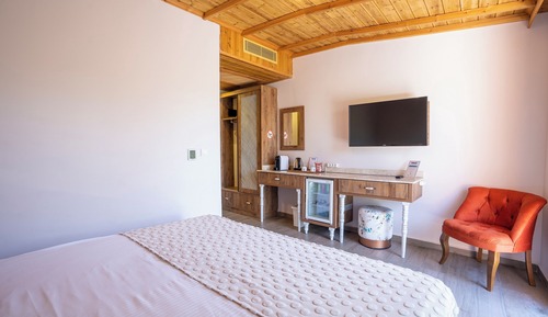 Twin Room, 2 Twin Beds, River View