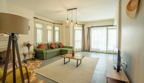 Condo, 2 Bedrooms